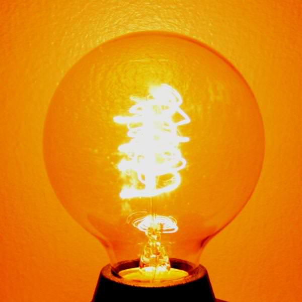 40 watt - 120 volt - G25 - Medium Screw (E26) Base - Globe - Vintage Inspired - Timeless | Westinghouse Antique Reproduction Light Bulb (Westinghouse VINTAGE/40/G25 04126)